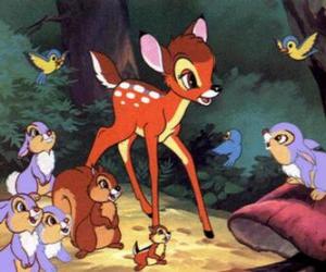 Puzle Bambi falando com Tambor e os seus irmãos na floresta