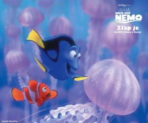 Puzle Dory e o pai do Nemo, Marlin, nadando entre as medusas ou as água-vivas