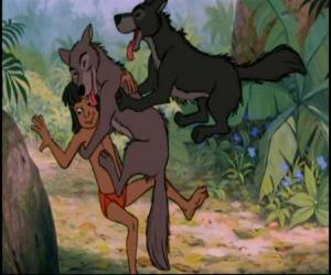 Puzle Mowgli brincando com seus irmãos, os lobos