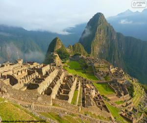 Puzle O impressionante histórico santuário inca de Machu Picchu no Peru