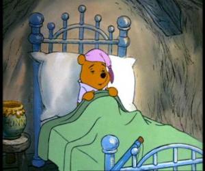 Puzle Winnie the Pooh ou Ursino Puff pacificamente em sua cama