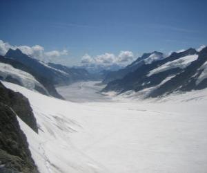Puzle Alpes suíços Jungfrau-Aletsch, na Suíça.