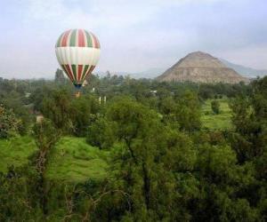 Puzle Balão na paisagem com passageiros