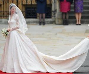 Puzle Belo vestido de noiva com uma cauda longa