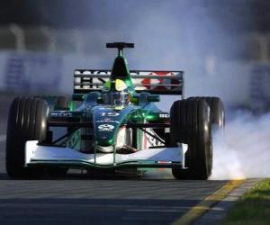 Puzle Carro de corrida com piloto no circuito 