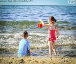 Puzle Crianças aproveitando a praia