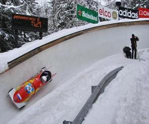 Puzle Descenso em bobsleigh ou bobsled de dupla 