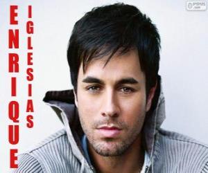 Puzle Enrique Iglesias, é um ator, cantor e compositor espanhol