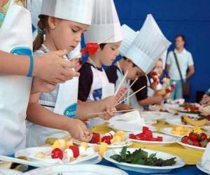 Puzle Grupo de crianças fazendo cozinheiros