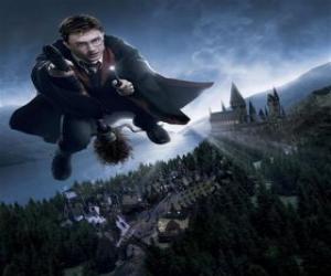 Puzle Harry Potter voando com sua vassoura mágica