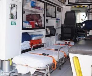 Puzle Interior de uma ambulância