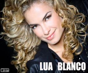 Puzle Lua Blanco, é uma atriz e cantora brasileira