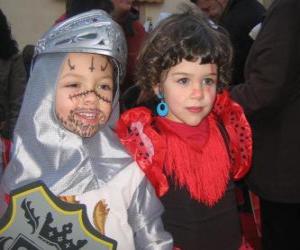 Puzle Menino e menina vestidas de Carnaval