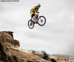 Puzle MTB-motociclista pulando