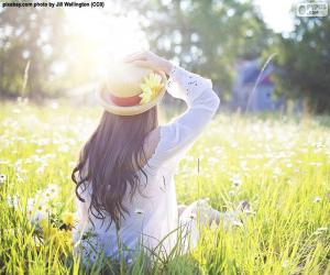 Puzle Mulher no campo na primavera