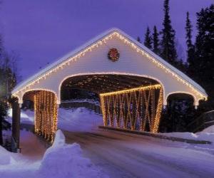 Puzle Ponte coberta, decorada para o Natal