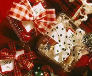 Puzle Presentes de Natal adornadas com fitas