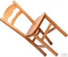 Cadeira de madeira simples