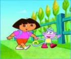 Dora, a menina aventureira, ao lado do macaco Botas explorando