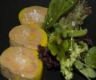 Foie gras mi-cuit com salada