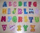 Letras maiúsculas do cores alfabeto completo