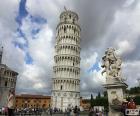 A Torre de Pisa, a Torre de Pisa é a torre do sino da catedral de Pisa, Itália