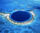 Great Blue Hole, líquida das reservas de Belize recife de barreira