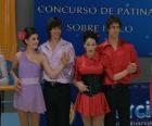 Guido, Tamara, Josefina e Gonzalo dança na patinação no gelo da concorrência