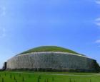 Túmulo megalítico de Newgrange, na Irlanda