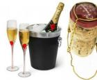O champanhe é um tipo de vinho espumante produzido pelo método champenoise na região de Champagne, na França.