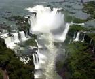 As Cataratas do Iguaçu, Argentina e Brasil