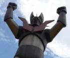 Uma estátua de Mazinger Z