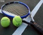 Raquete e bolas de ténis