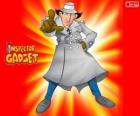 Inspector Gadget ou Inspetor Bugiganga está vestido como o famoso inspetor Closeau