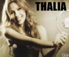 Thalía, é uma cantora, compositora, atriz, apresentadora, escritora e empresária mexicana