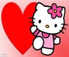 Hello Kitty com um grande coração