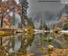 O rio Merced é um rio no Estados Unidos, Parque Nacional de Yosemite, Califórnia