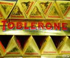 Logotipo do Toblerone chocolate suíço comercializados desde 1908. Vendido em 122 países