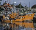 Barcos de pesca no porto de Mar da prata, Argentina