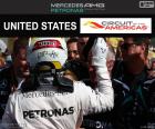 Lewis Hamilton comemora sua sétima vitória da temporada para o Grande Prêmio dos Estados Unidos 2016