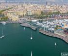 Port Vell (Porto velho) atualmente é uma atração turística, é a parte mais antiga do porto de Barcelona, pode encontrar o centro comercial Maremagnum e o Aquarium