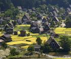 A vila de Shirakawa-vá é conhecida pelas suas casas típicas (antiga-zukuri), localizadas na ilha de Honshu, Japão