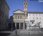 A Basílica de Santa Maria em Trastevere é a mais importante igreja do bairro Trastevere, Roma, Itália