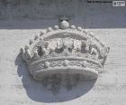 Coroa esculpida