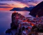 Vernazza é uma das aldeias de Cinque Terre, localizada na província de La Spezia, Ligúria, na Itália