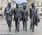 Estátua dos Beatles em Liverpool. Grupo britânico de rock e pop, o mais admirado e popular dos anos 1960 e um dos mais influentes na história da música. Formado por John Lennon, Paul McCartney, George Harrison e Ringo Starr