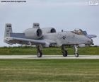 O Fairchild-Republic A-10 Thunderbolt II é um avião de ataque terrestre de assento único, birreactor e de asa reta