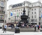 A estátua de Eros no coração da Praça Piccadilly é uma das imagens mais icônicas de Londres