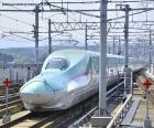 Trens-bala Shinkansen de alta velocidade se conectam por todo o Japão