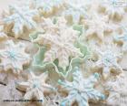 Biscoitos espetaculares em forma de flocos de neve